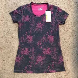 *New With Tags* Women's Under Armour Shirt (small)